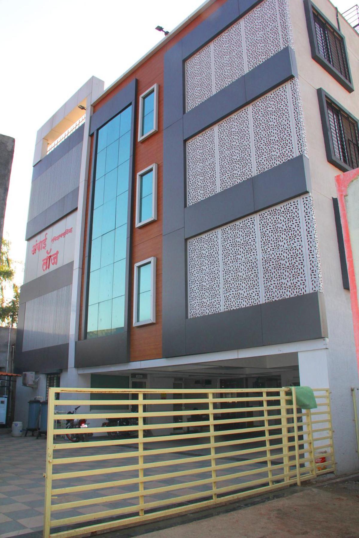 Hotel Ambai Executive Tuljapur Exterior foto